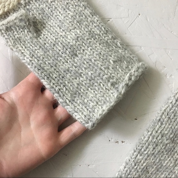 Hand knit 100% Wool Fingerless Gloves Neutral Minimal Design - Picture 4 of 6